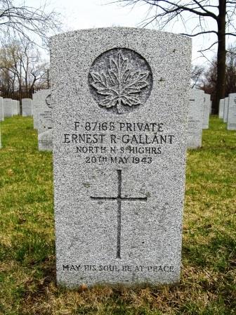grave stone Ernest Gallant