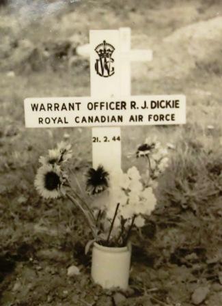 CIMG5269 Bob Dickie original grave marker