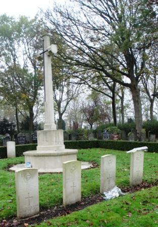 070 Nov 11 2021 Graves of Muttart and Boswell get flowers