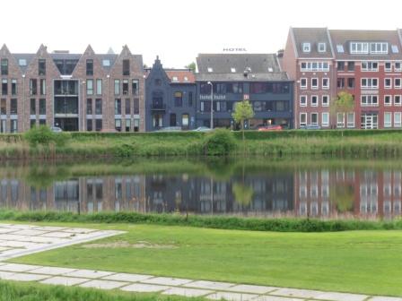 P1040431 Hulst taken by Sylvia