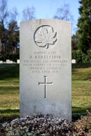 2227462_2 Grave Andrew Kerelchuk