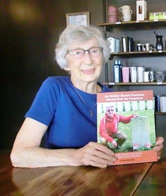 CIMG5812 Sep 12 2022 Simone Comeau and Daria with book