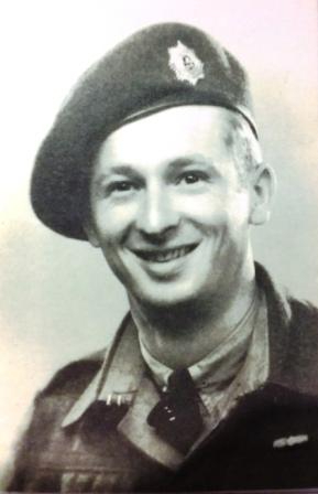 20221024_100956 Frank MacEwen