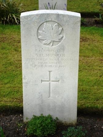 Gravestone Austin Havelock Munroe