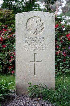 2227155_1 Grave of Frank Ivan Dougan CVWM